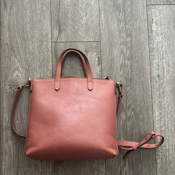Madewell Handbags - Madewell transport crossbody bag in antique rose